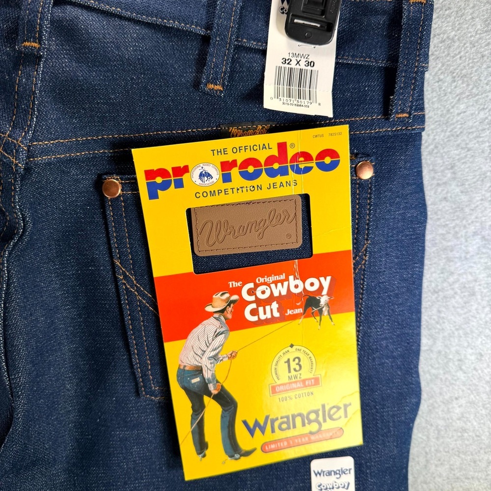 Wrangler Cowboy Cut Jeans Men 32x30 Blue Rigid Denim Medium Wash Zip-Fly Western